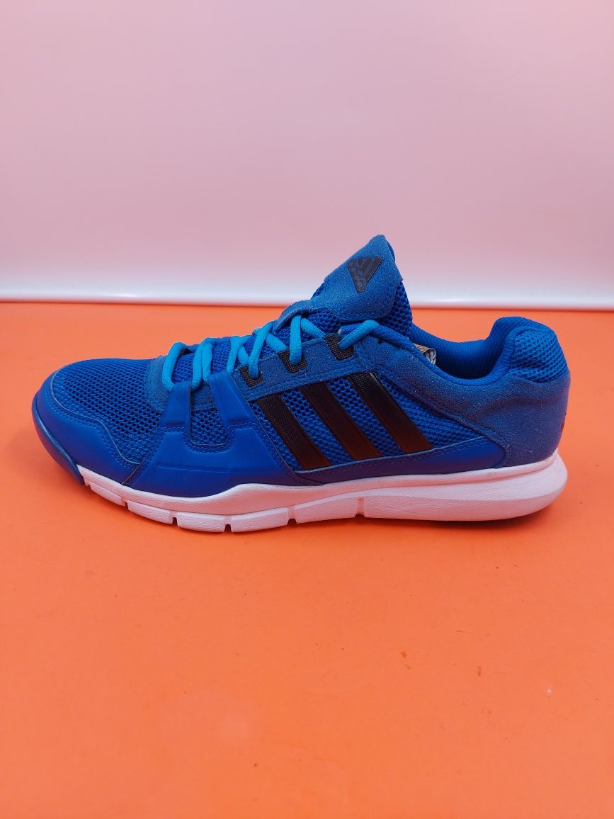 Adidas номер 45 1/3 Оригинални маратонки