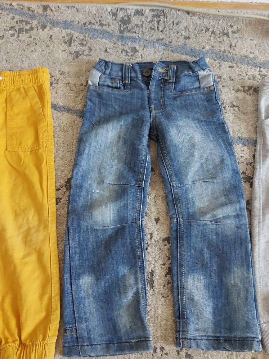 Пакет качественных джинс для мальчиков