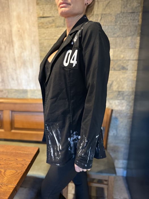 Дамско сако с надписи