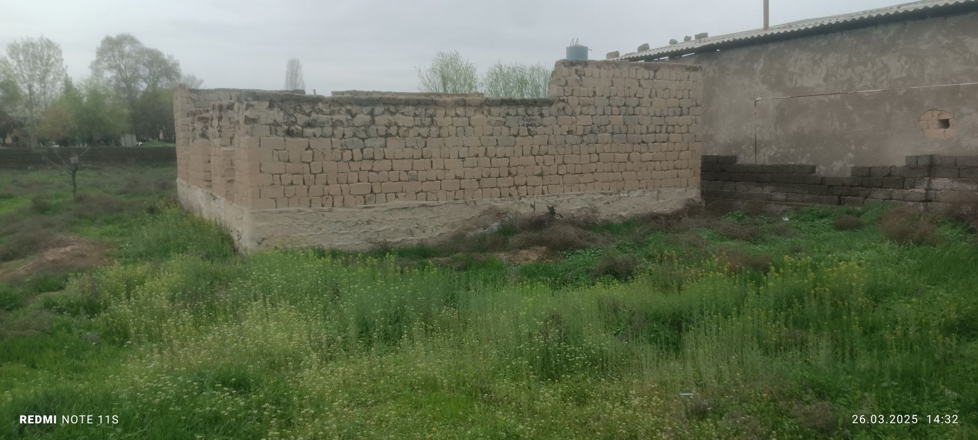 Uy Sotiladi Xolati fotoda korsatilgan