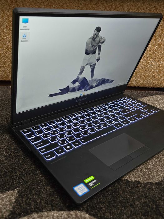 Игровой ноутбук Lenovo Legion Y540 в хорошем состоянии