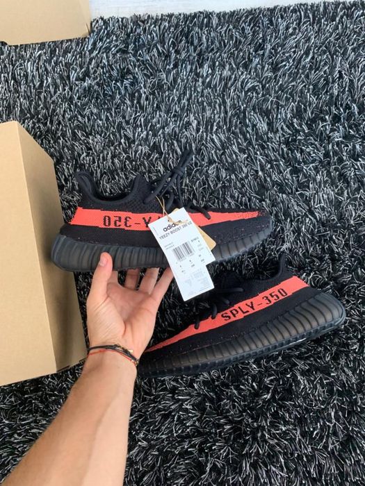 Yeezy 350 core black