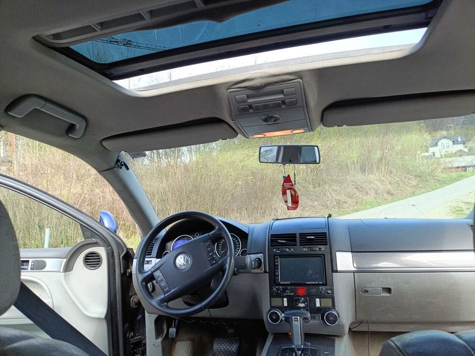 Vând Touareg 2.5  BAC