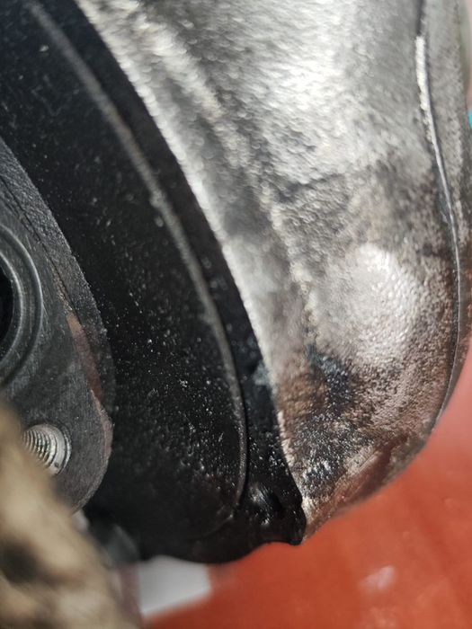 Turbo turbina 2.0 d n47d20a 49135-05870 472747004c BMW Seria 3 E90 [2