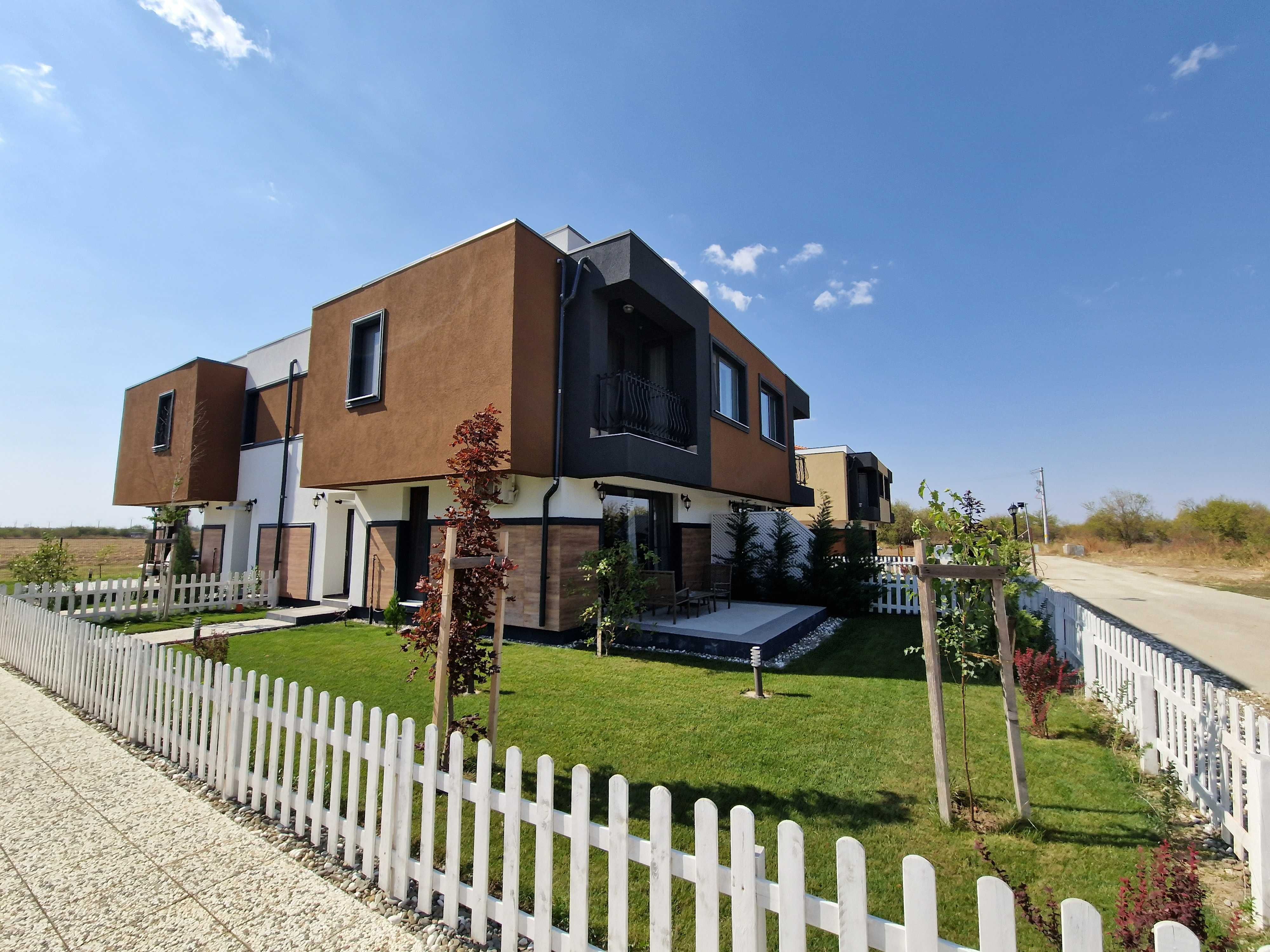 Case de Vânzare - Snagov Plaza Houses: Linişte şi Natură, Acces Uşor