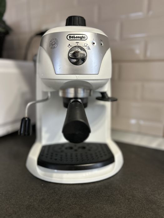 Expresor manual DeLonghi