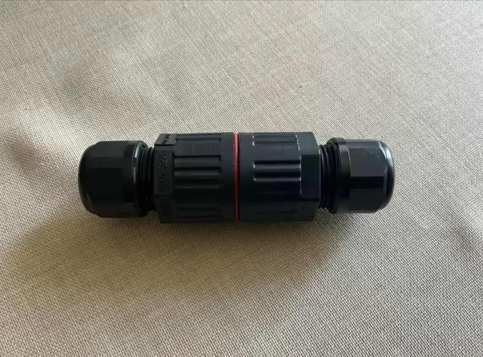 Conector conductor protectie umezeala