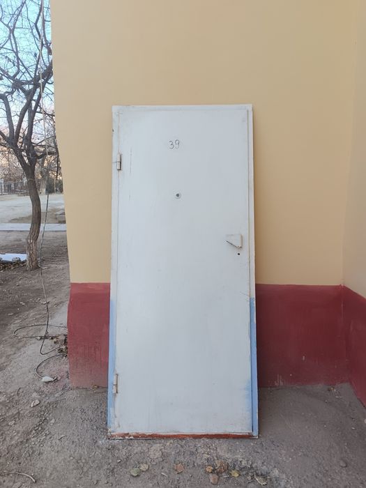 Темир эшик сотилади срочно арзон нархда