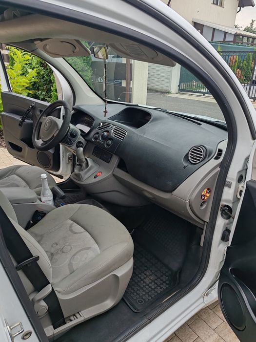 Vând Renault Kangoo