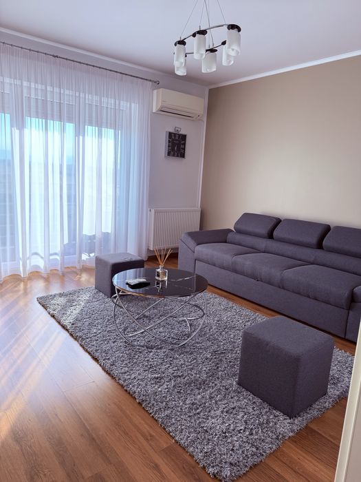 Apartament  doua camere decomandat