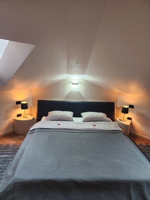 Apartament central cu jacuzzi in dormitor,3 camere ,locuri de parcare