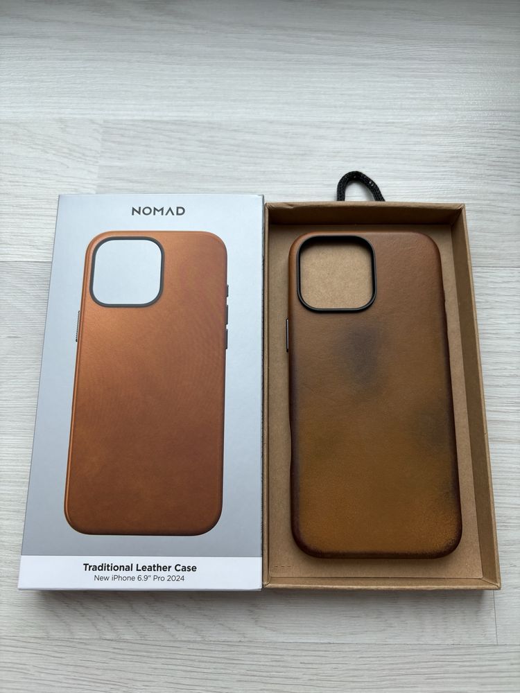 Husa Piele Naturala NOMAD Traditional Iphone 16 Pro Max