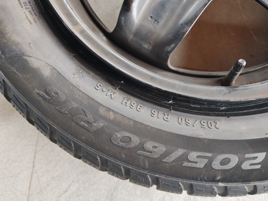 Vând jante+cauciucuri de Opel Astra K 5/105/16 imp Germania