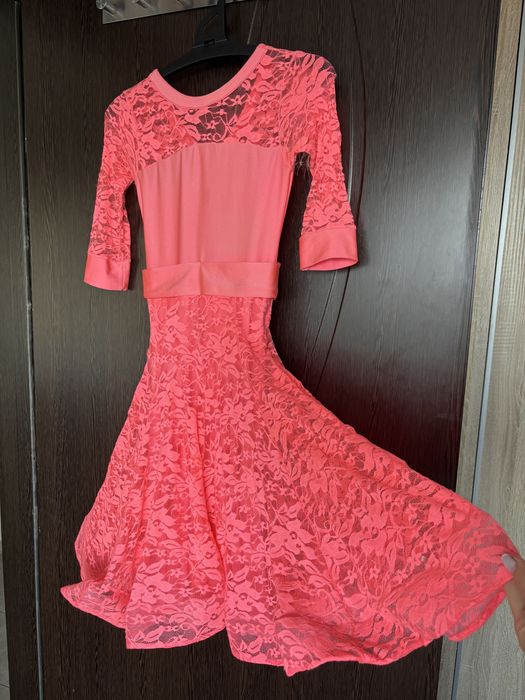 Рокли за спортни танци