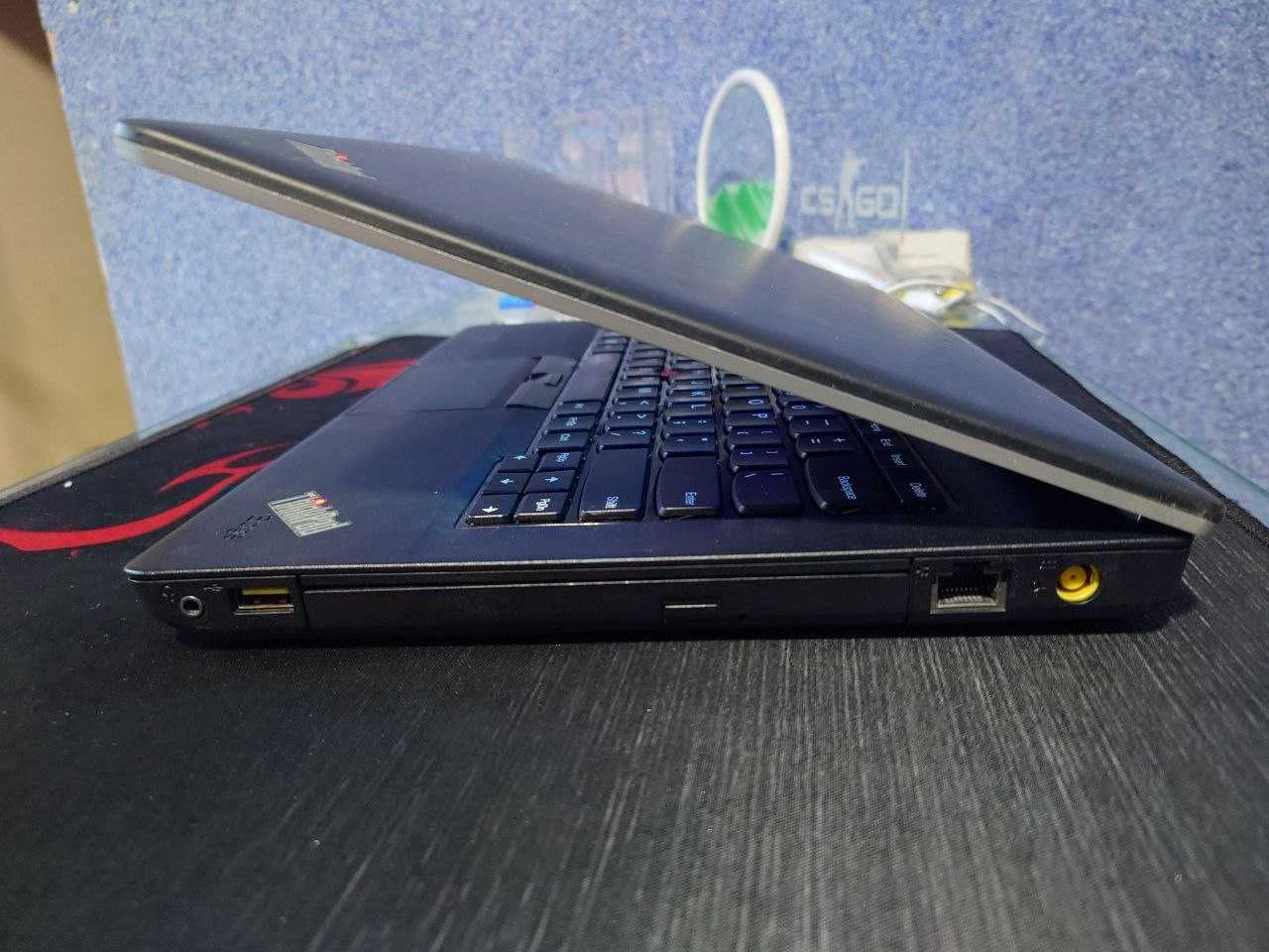 Thinkpad E430 Core i5-2540M/RAM 8GB/128GB SSD/Nvidia 1GB Videokarta