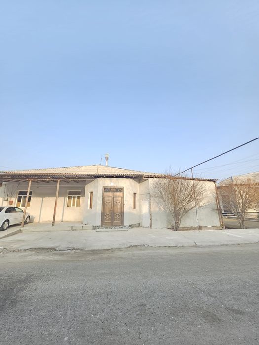 Uy sotiladi 228 kv +24