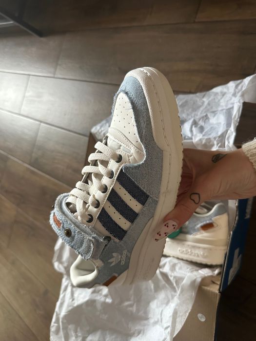 Adidas Forum Low Blue Cloud White