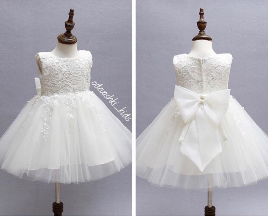 Новое нарядное платье на 6-7 лет