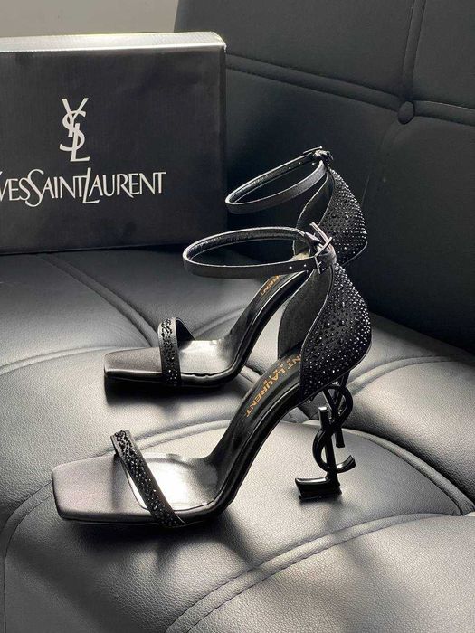 Tocuri YSL calitate premium din piele