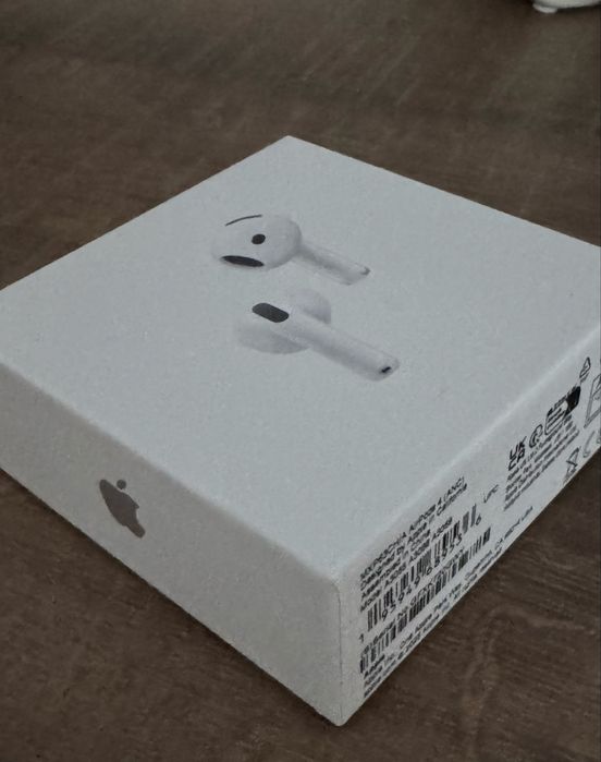 AirPods 4 Active Noise Cancellation