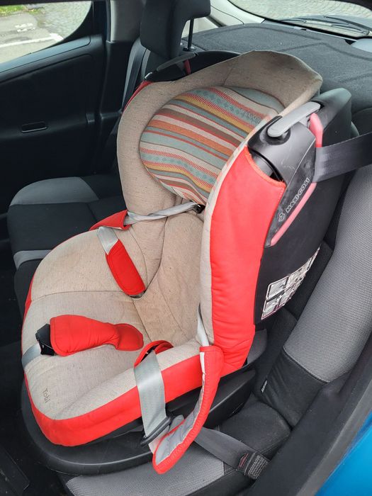 Ocazie! Scaun auto copii Maxi Cosi Tobi 9-18kg, din material deosebit