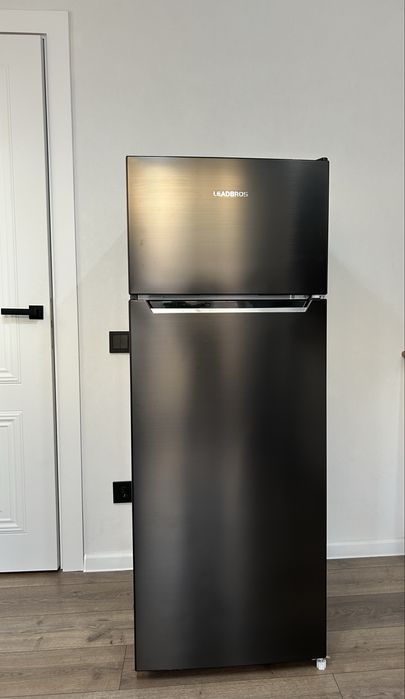 Холодильник двухкамерный Leadbros HD-216