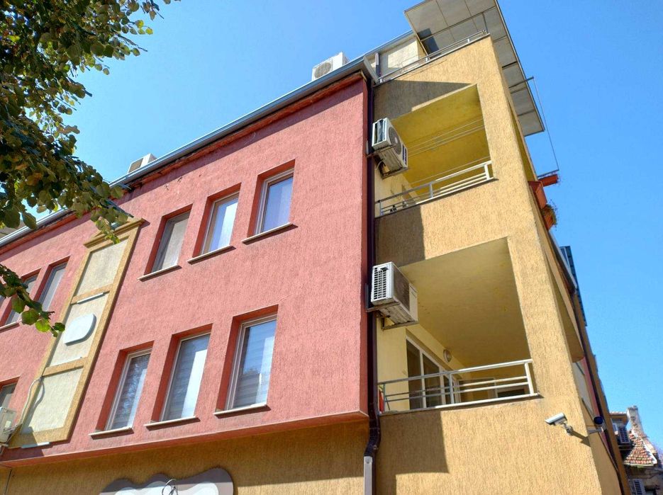 Двустаен под наем, идеален център, ул. Скайлер