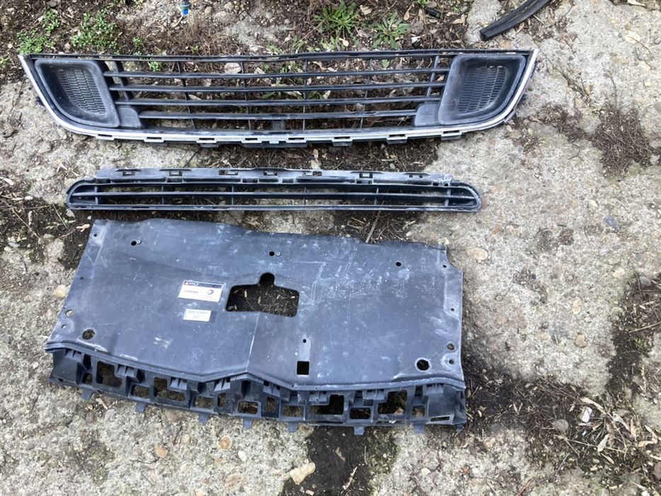 Grile Citroen C5 2 2008 - 2017 grila bara fata Citroen C 5