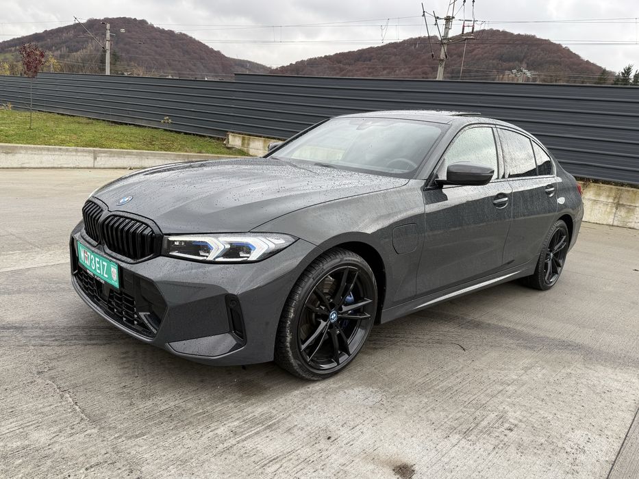 BMW 330e xDrive 4x4 2.0i  Plug in HIBRID LASER LED EURO 6 TVA deductib