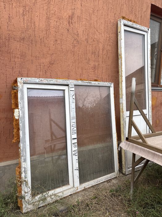 Пластиковое окно и дверь