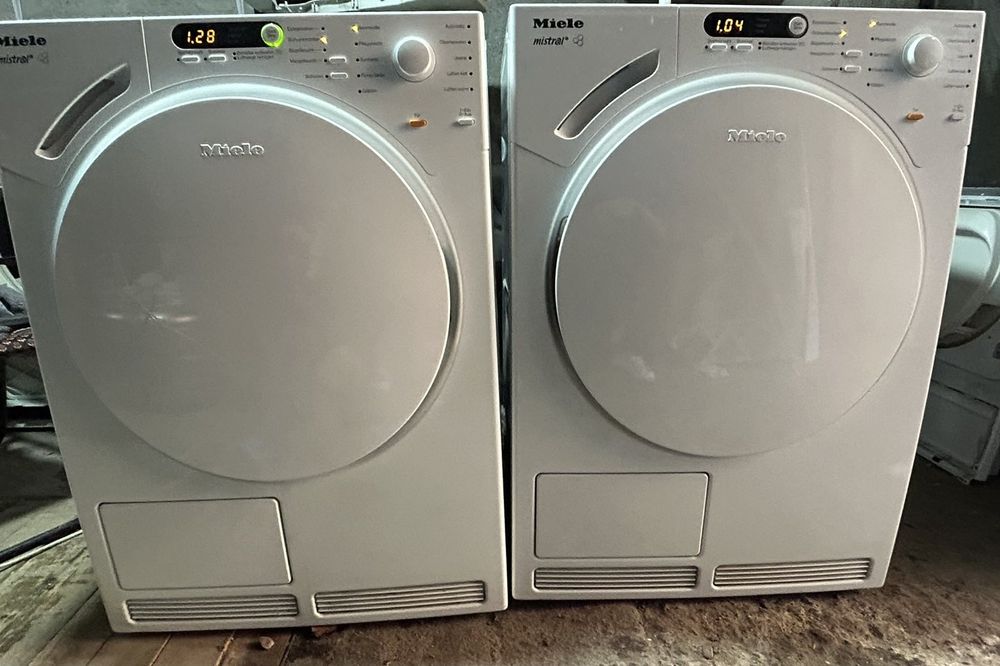 Кондезна сушилня Miele T7744 Mistral C