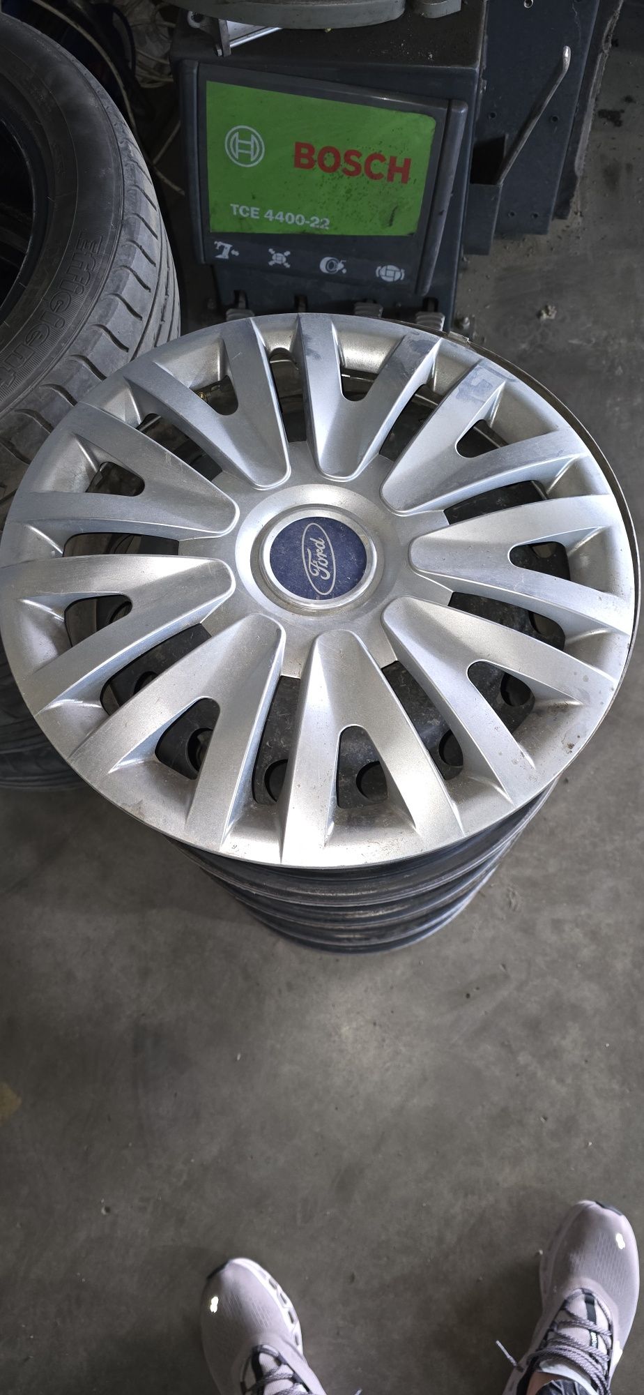 Jante tablă 16" originale Ford cu senzori presiune, capace si anvelop