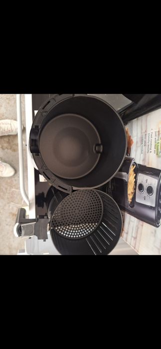 Делимано Еър Фрайър Про 1400W + подарък книга с рецепти на български