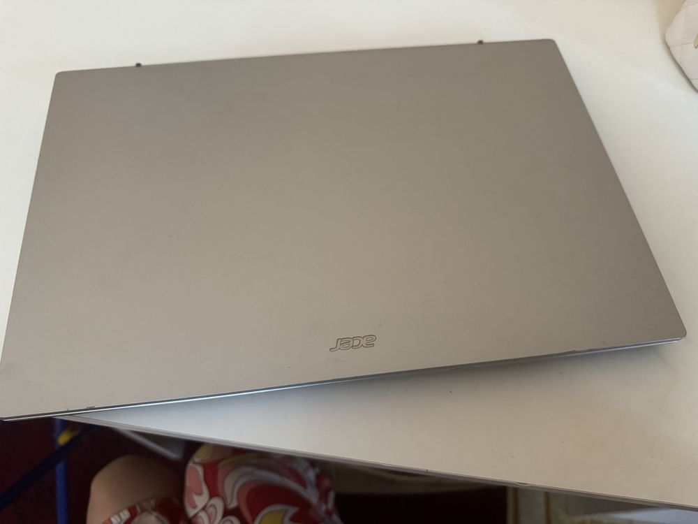 Ноутбук core I7 таза состояниеде ещ жери бузылмаган ислеп турган ноутб