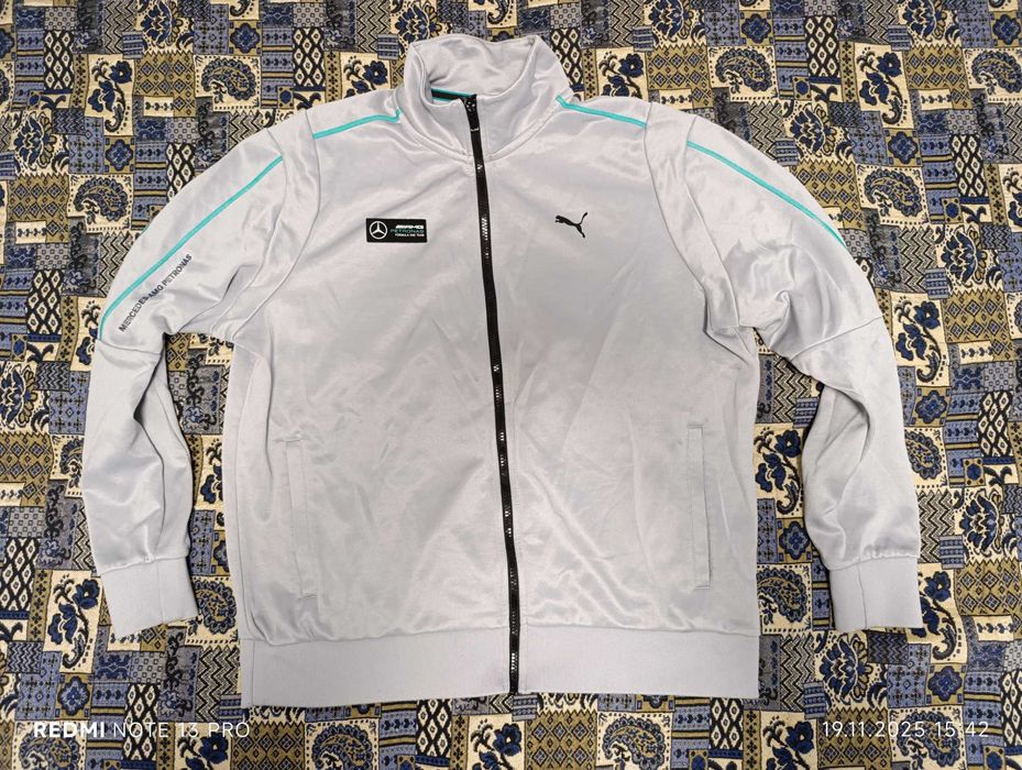 Puma MERCEDES AMG PETRONAS''оригинално мъжко горнище ХЛ размер
