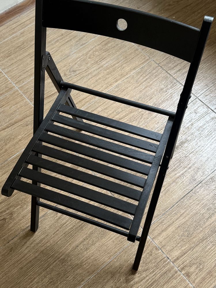 Продам стулья. Из дерева. Ikea