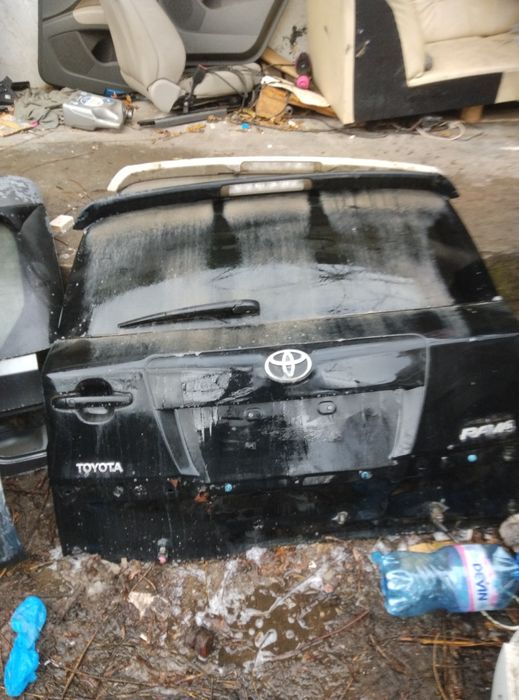 Заден капак за Toyota RAV4 се с място на гума и без място на гума