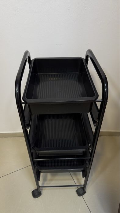 Продам помощник парикмахера