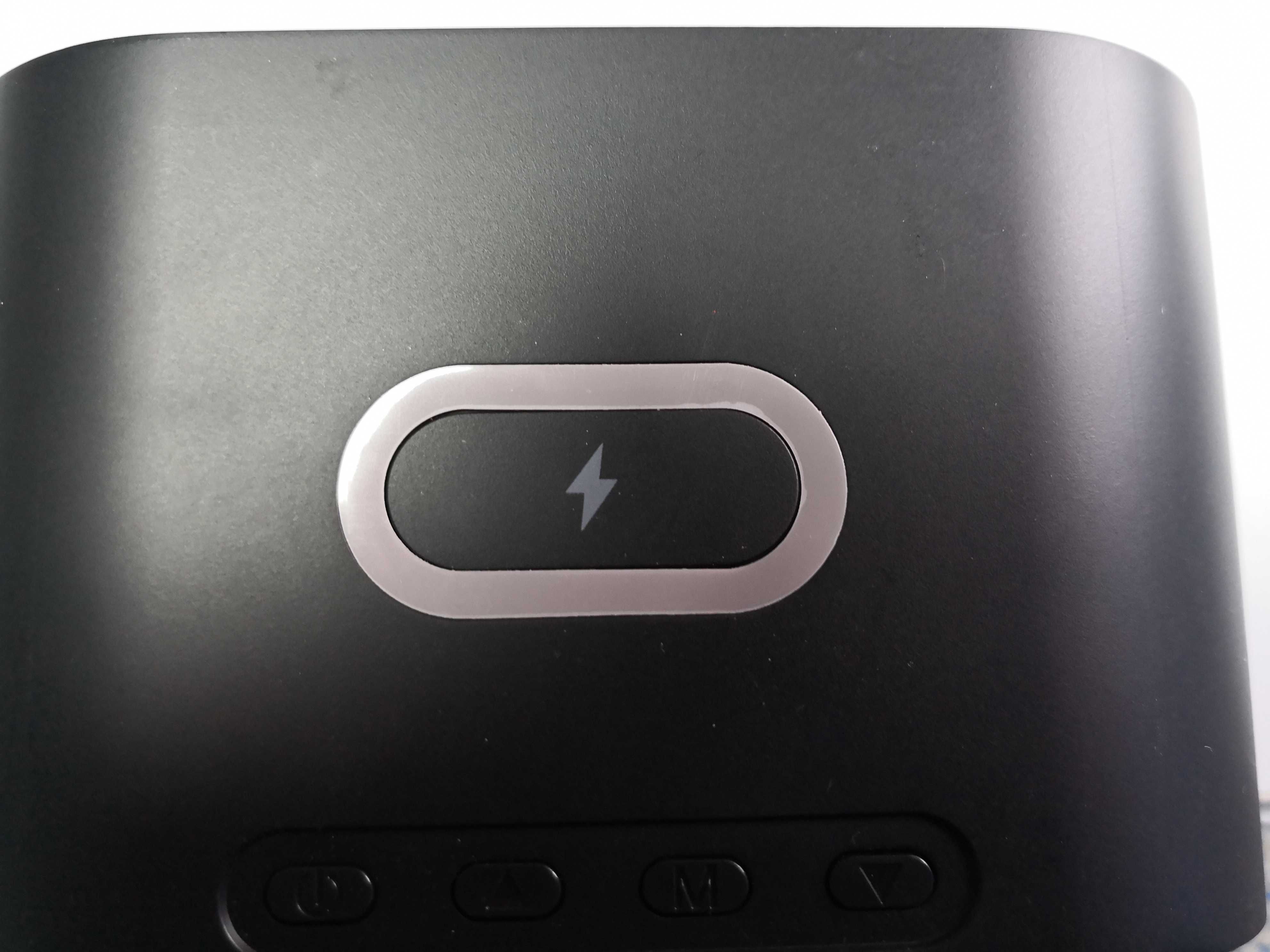 Incarcator de telefon wireless cu ceas