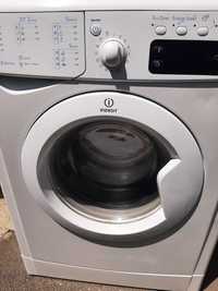Mașină de spălat rufe Indesit. Stare bună de funcționare.