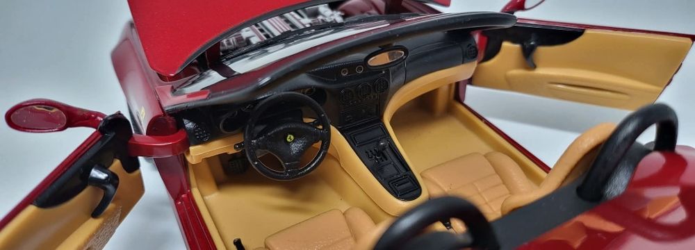 Machetă Ferrari 550 BARCHETTA 1/18 HOTWHEELS