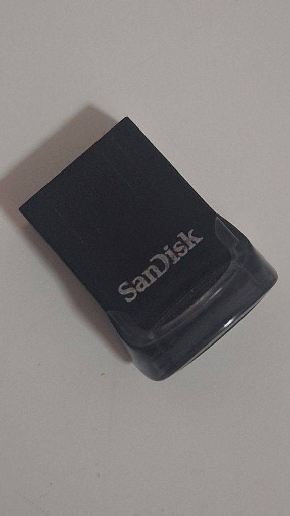 Memorie USB SanDisk
