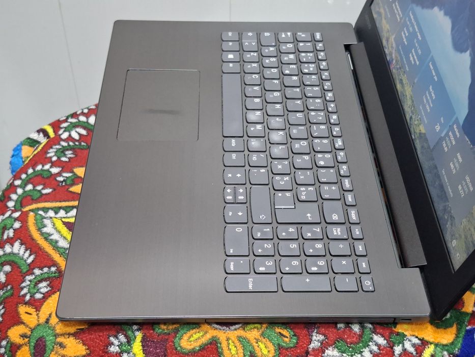 Lenovo ideapad Офисной ноутбук сотилади