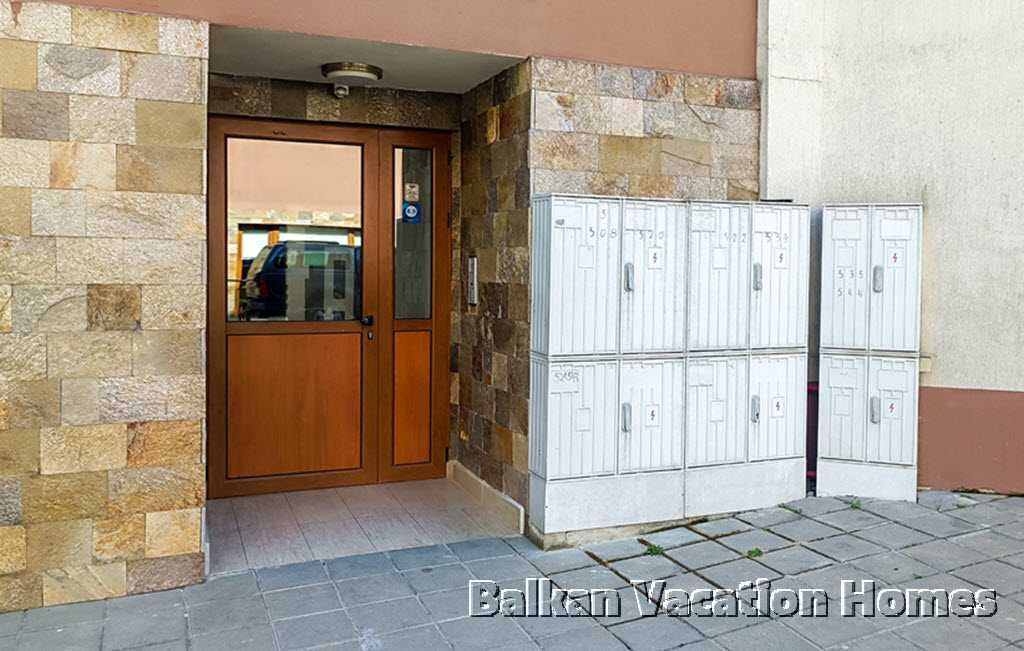 Продава се Двустаен апартамент в Бяла - 113 кв.м за 877 €/кв.м - Снимка #12