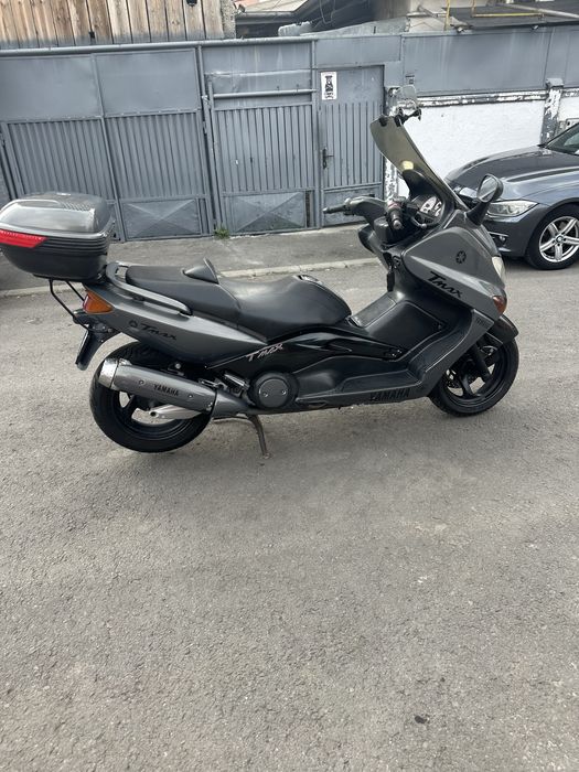 Vand Yamaha tmax.     ,