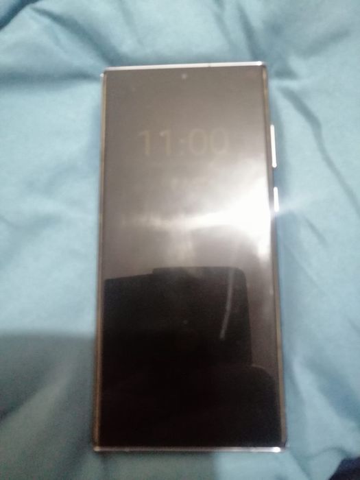 Samsung Galaxy S22 Ultra Alb Perlat 12GB RAM -256 GB memorie