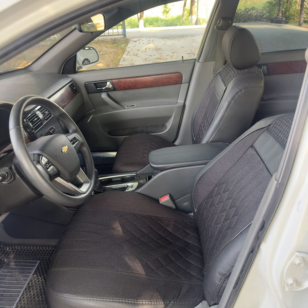 Lacetti 1.6 avtamat 2012 polni navarot
