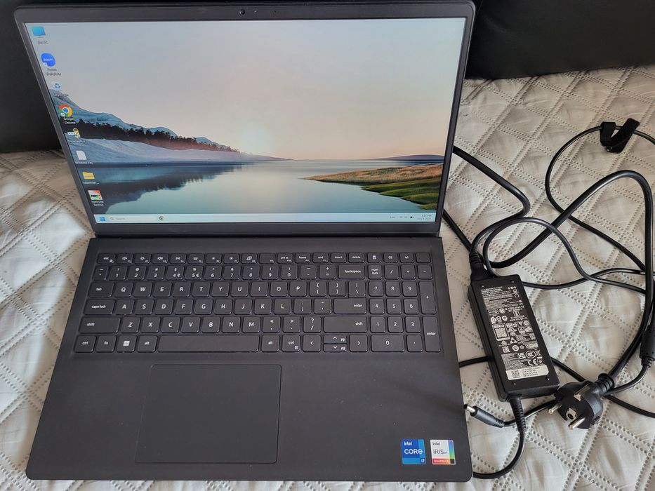 Laptop Dell Intel i7-1355U generație nouă, RAM 16 GB, SSD NVMe 512 Gb