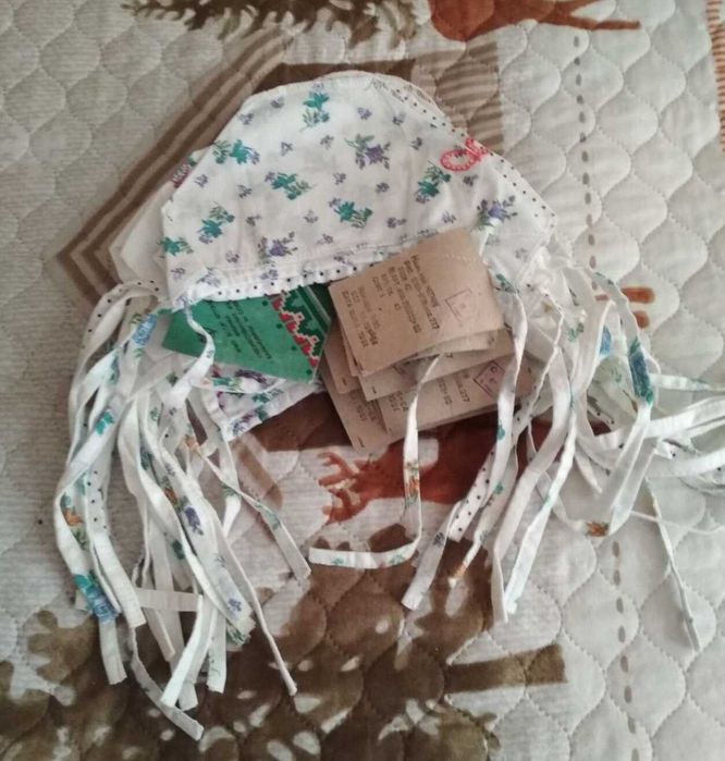 Новые советские чепчики по 200 тг с этикетками