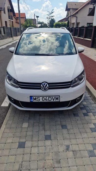 VW tiouran 5 locuri dsg 140 cp